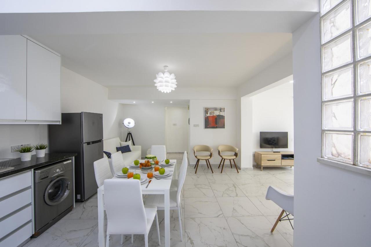 Larnaca Finikoudes Suite 외부 사진