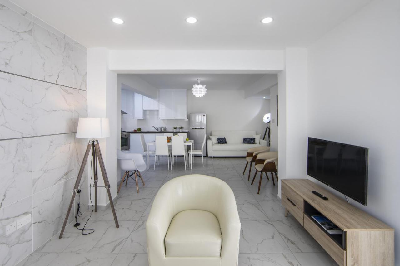 Larnaca Finikoudes Suite 외부 사진