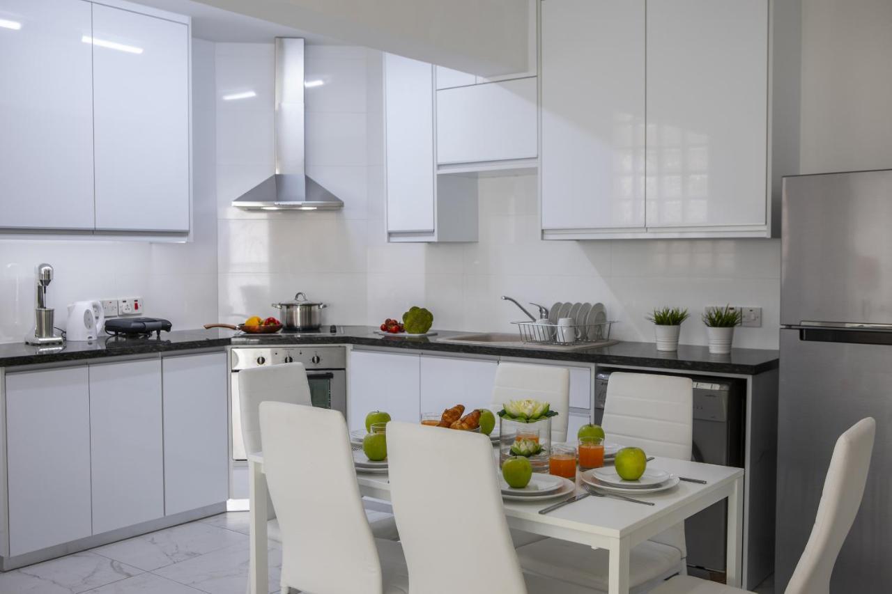 Larnaca Finikoudes Suite 외부 사진