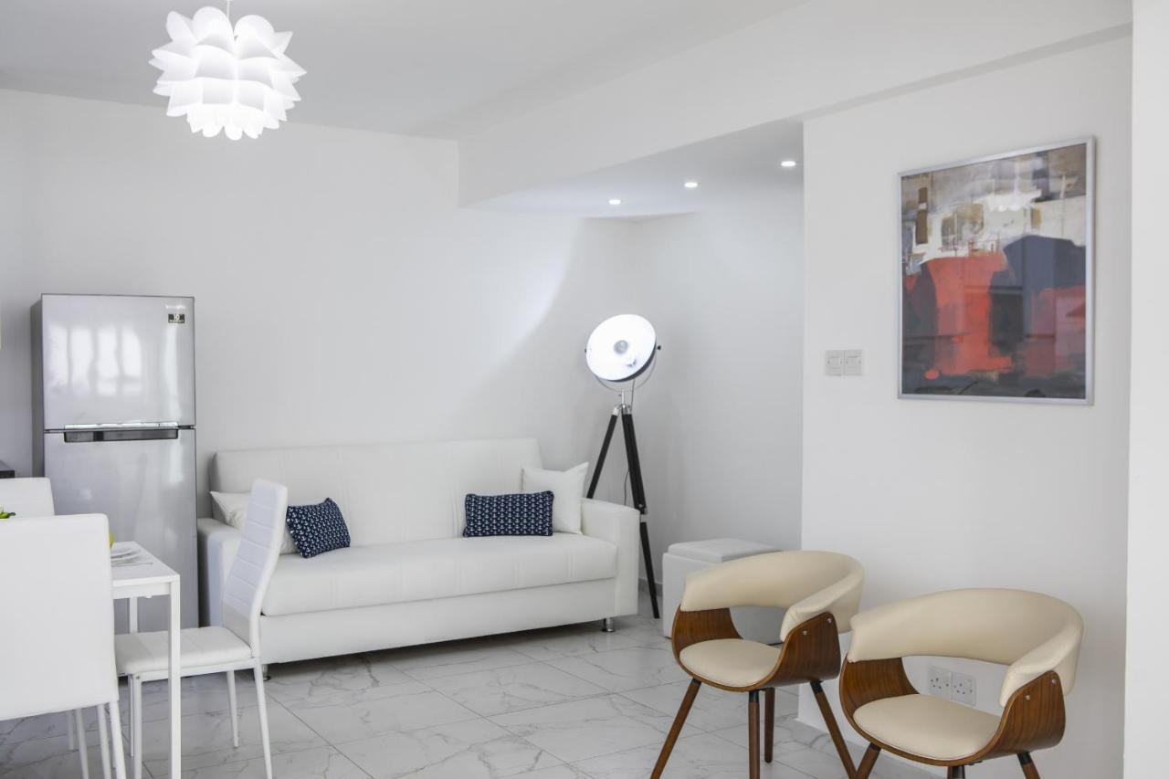 Larnaca Finikoudes Suite 외부 사진