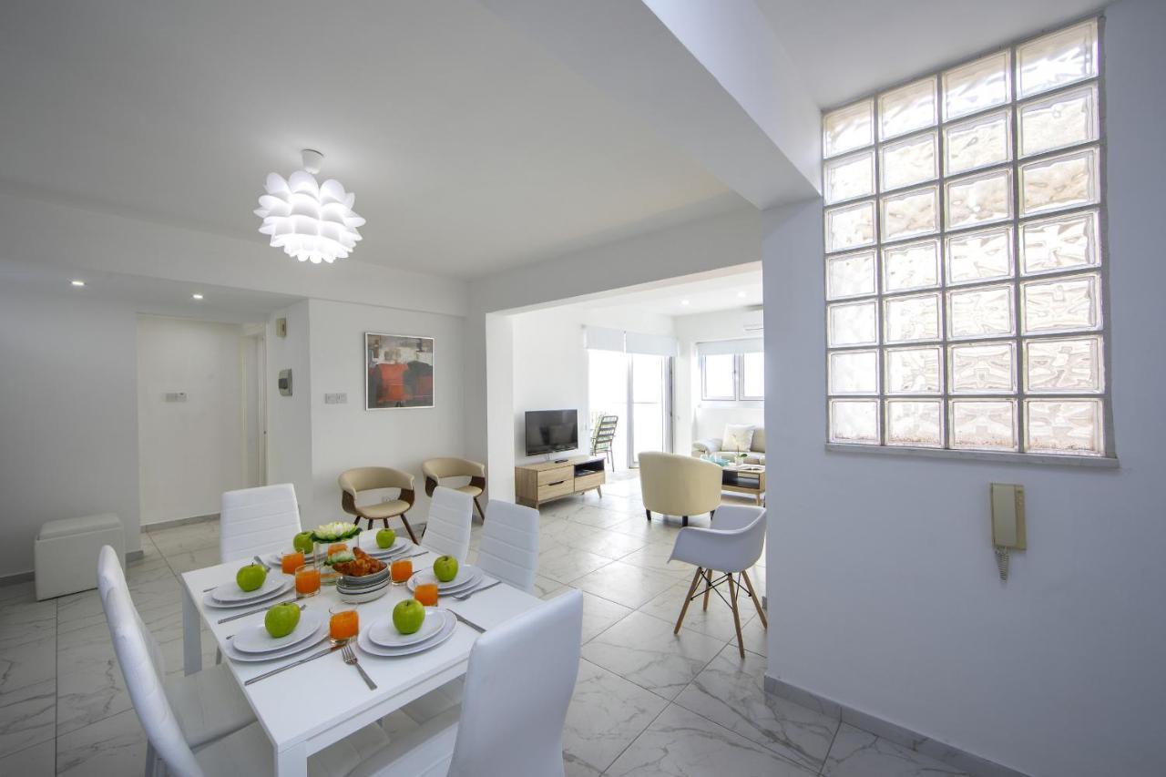 Larnaca Finikoudes Suite 외부 사진